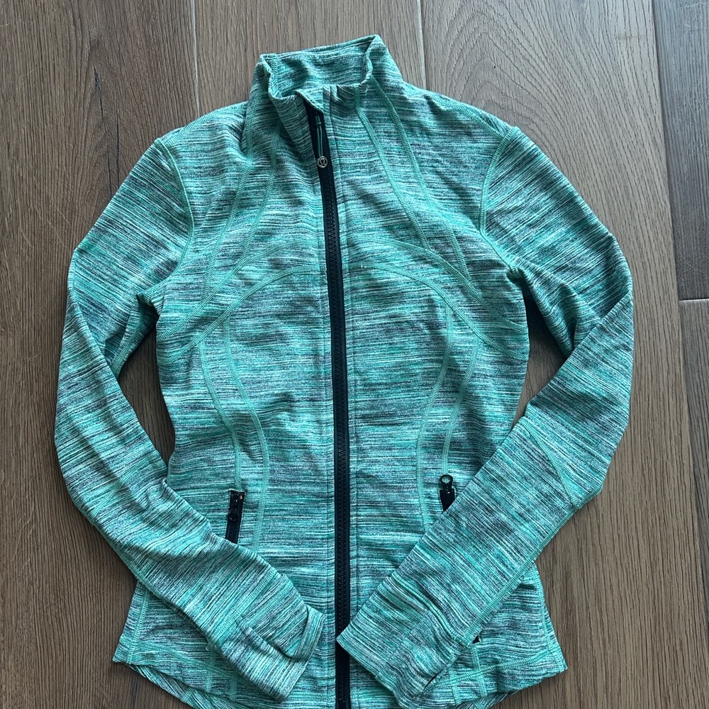 Women’s Lululemon Athletica Turquoise Athletic Jacket size 4
